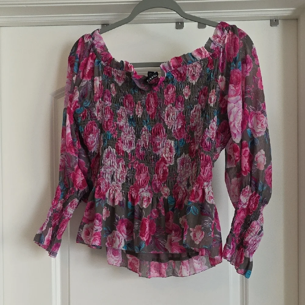 EUC Torrid 1 Floral Smocked Women's Cold Shoulder - Picture 4 of 8